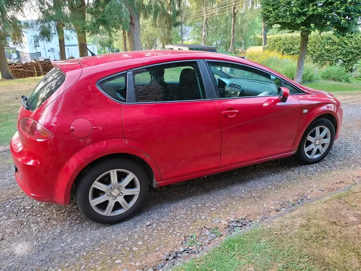 Gebraucht Seat Leon 105 PS (77 kW) 2007 Rot Kleinwagen