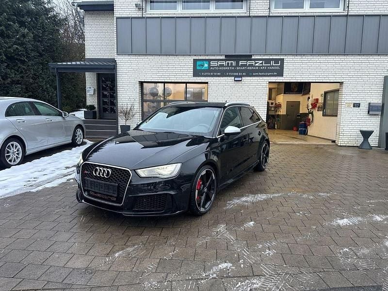 Schwarz Gebraucht 2016 Audi RS3 Sport Limousine | 33.900 € (Guter Preis) - Bild 1/4