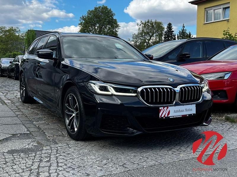 Gebraucht BMW 540 M Sport 340 PS (250 kW) 2021 Black sapphire metallic Kombi