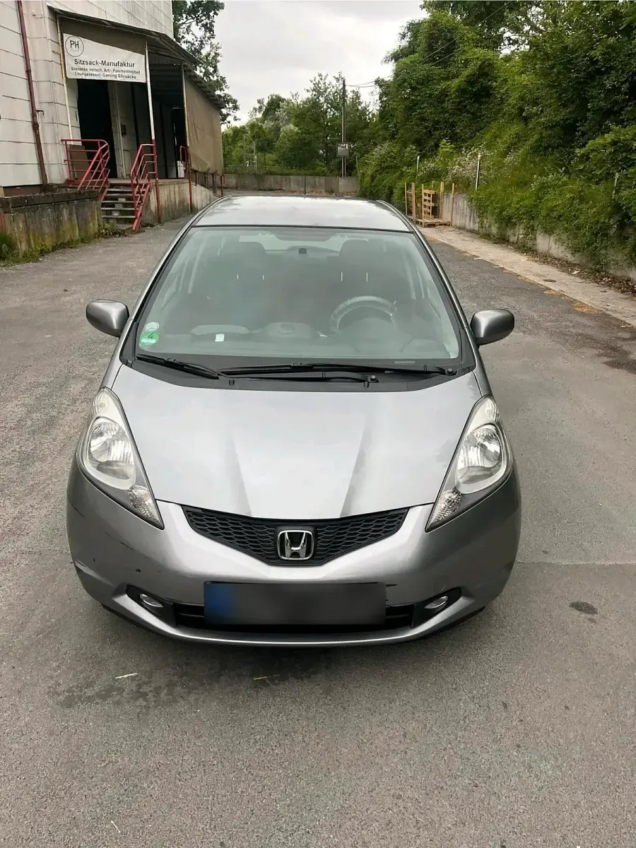 Gebraucht Honda Jazz 90 PS (66 kW) 2010 Grau Kleinwagen