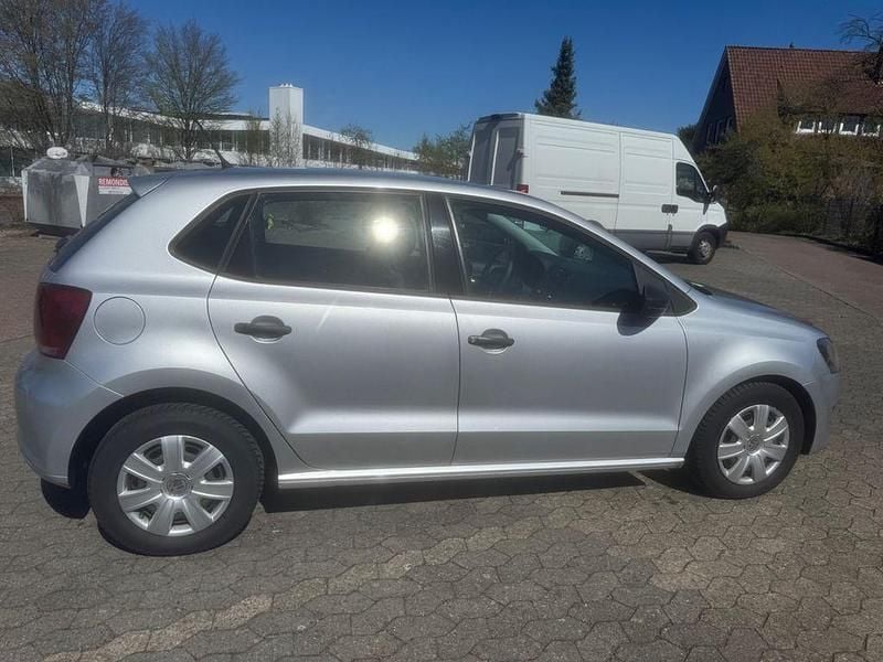 Gebraucht VW Polo Trendline 60 PS (44 kW) 2010 Silber Kleinwagen