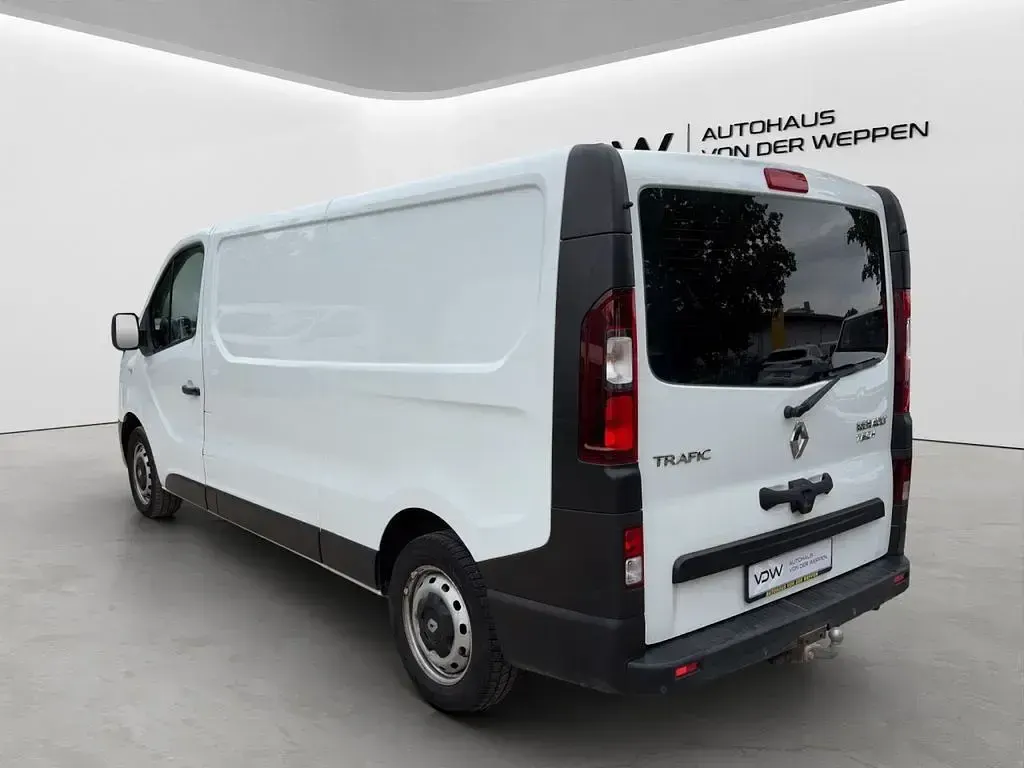 Gebraucht Renault Trafic Komfort 125 PS (91 kW) 2018 Weiß Van / Kleinbus