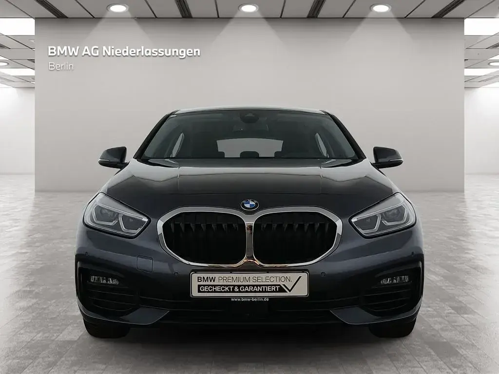 Gebraucht BMW 116 Advantage 109 PS (80 kW) 2021 Grau Kleinwagen