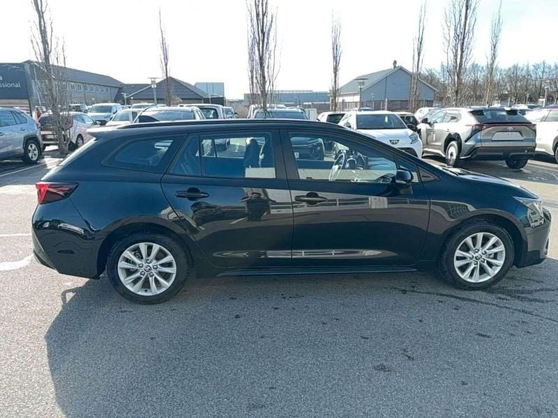 Gebraucht Toyota Corolla Active 140 PS (102 kW) 2025 Night sky black met. 219 Kombi