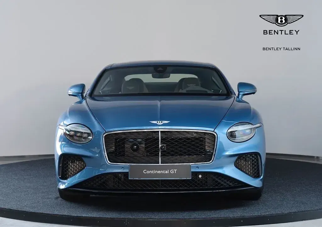 Neu Bentley Continental 680 PS (500 kW) 2026 Blau