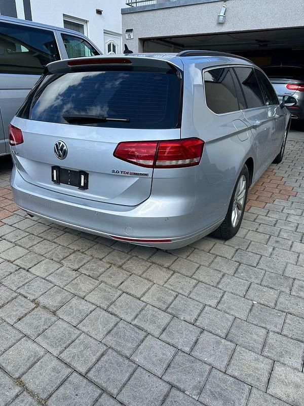 Gebraucht VW Passat 190 PS (139 kW) 2015 Silber Kombi