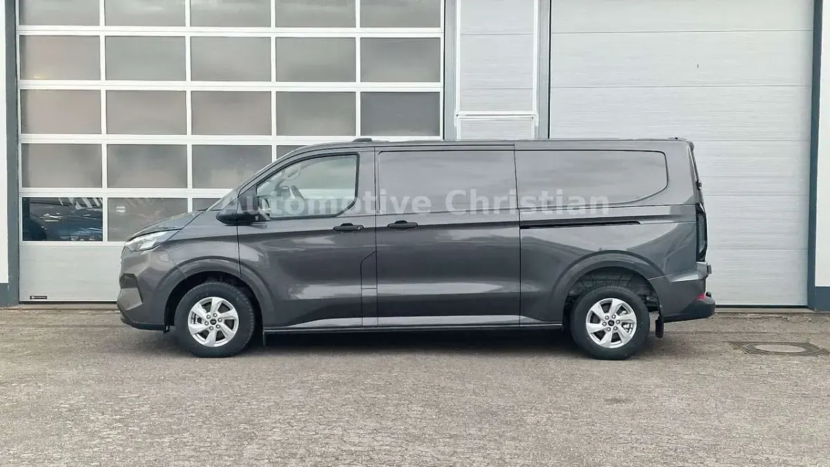 Neu Ford Transit Custom Trend 170 PS (125 kW) 2025 Schwarz Van / Kleinbus