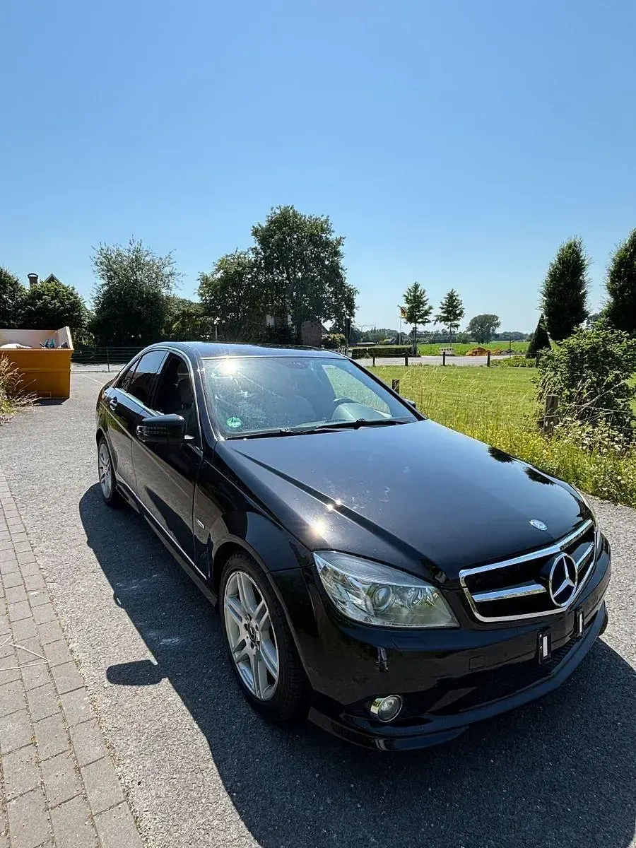 Gebraucht Mercedes C350 AMG 237 PS (174 kW) 2010 Schwarz Limousine