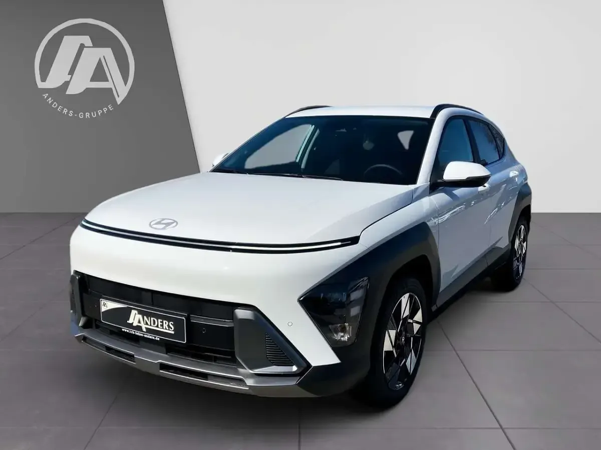 Gebraucht Hyundai Kona Trend 129 PS (94 kW) 2025 Atlas white SUV