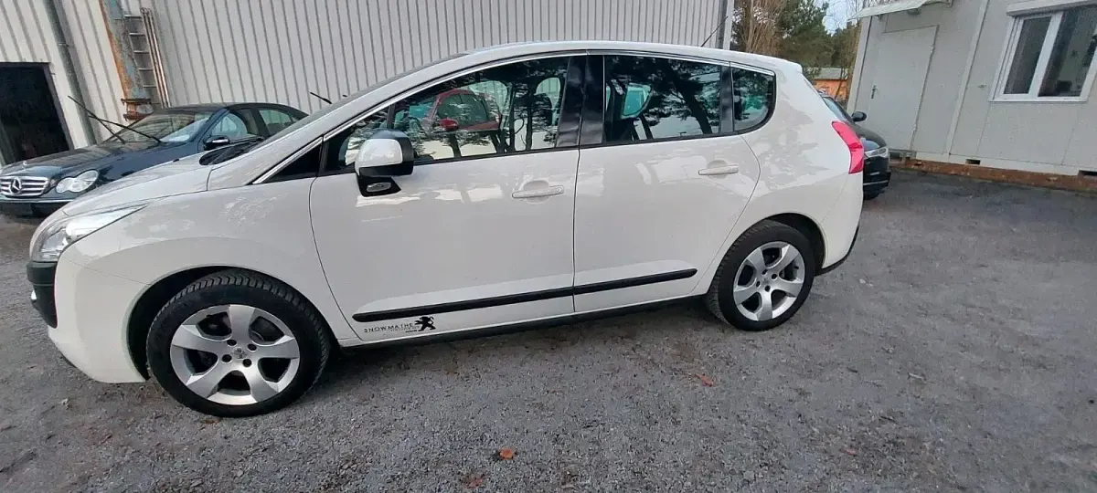 Gebraucht Peugeot 3008 156 PS (114 kW) 2013 Weiß Kombi