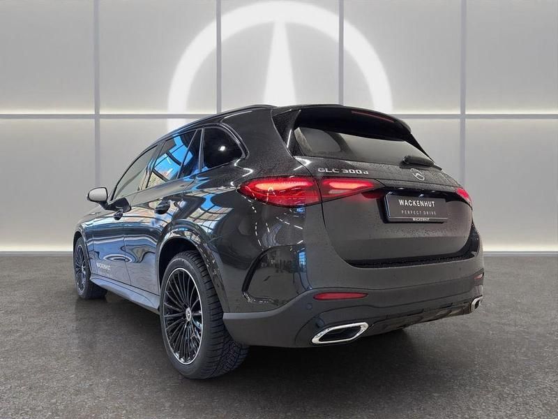 Gebraucht Mercedes GLC300 Advanced Plus 269 PS (197 kW) 2025 Grau SUV