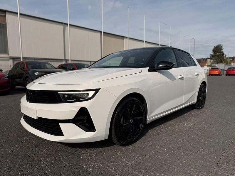 Gebraucht Opel Astra 131 PS (96 kW) 2024 Weiß Limousine