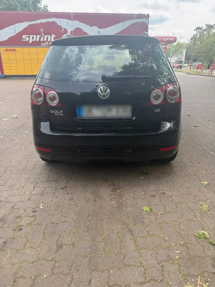 Gebraucht VW Golf Plus Cross 102 PS (75 kW) 2009 Schwarz Van / Kleinbus