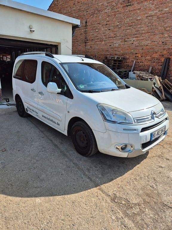 Gebraucht Citroën Berlingo SELECTION 114 PS (83 kW) 2012 Weiß Van / Kleinbus