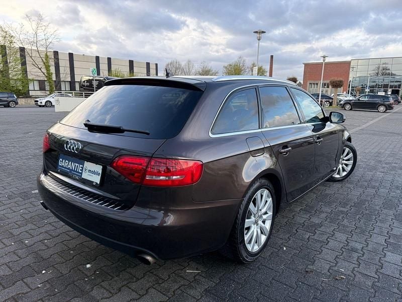 Gebraucht Audi A4 Ambiente 211 PS (155 kW) 2011 Braun Kombi