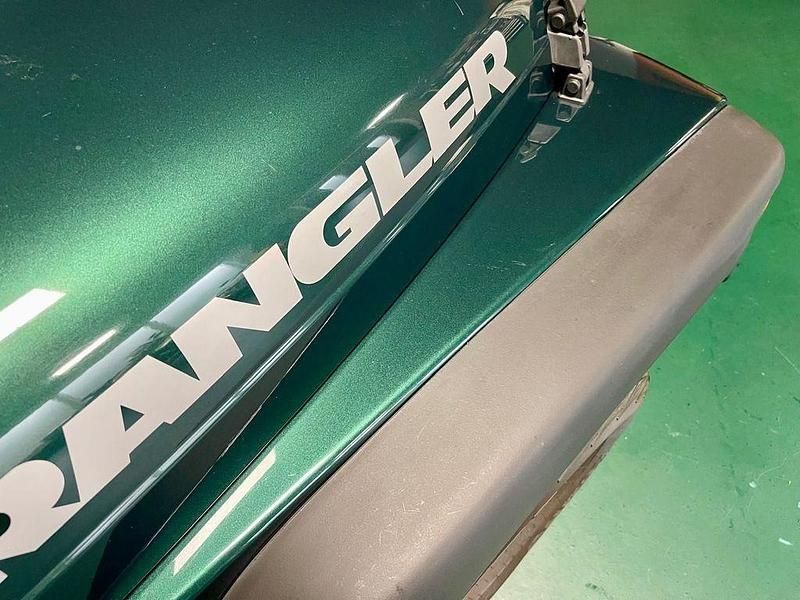 Second-hand Jeep Wrangler 121 CP (88 kW) 2000 Verde SUV