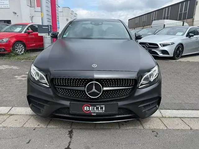 Gebraucht Mercedes E300 AMG line 245 PS (180 kW) 2020 Schwarz Limousine