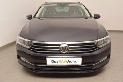 Gebraucht VW Passat Comfortline 150 PS (110 kW) 2018 Schwarz metallic Kombi