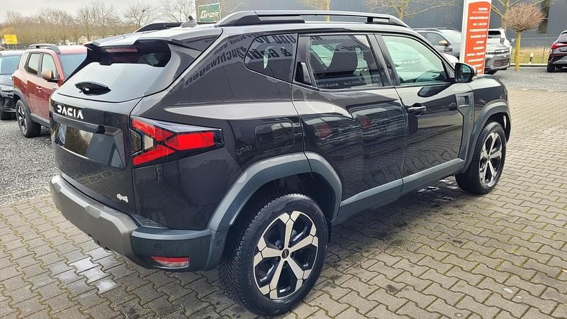 Neu Dacia Duster Journey 131 PS (96 kW) 2025 Schwarz SUV