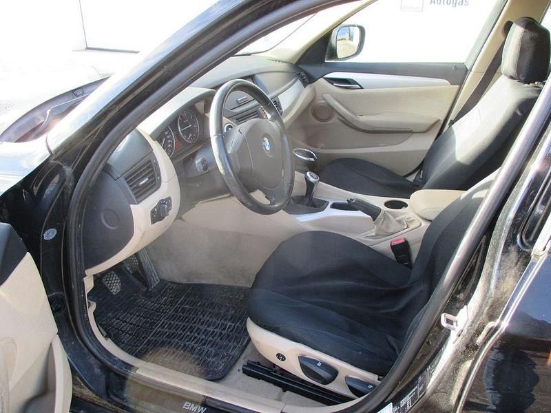 Gebraucht BMW X1 143 PS (105 kW) 2011 Schwarz SUV