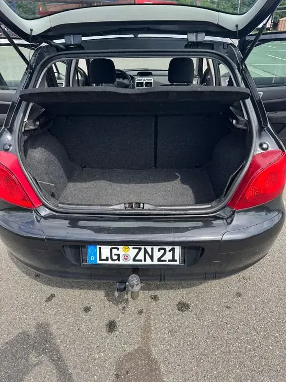 Gebraucht Peugeot 307 109 PS (80 kW) 2004 Schwarz Limousine