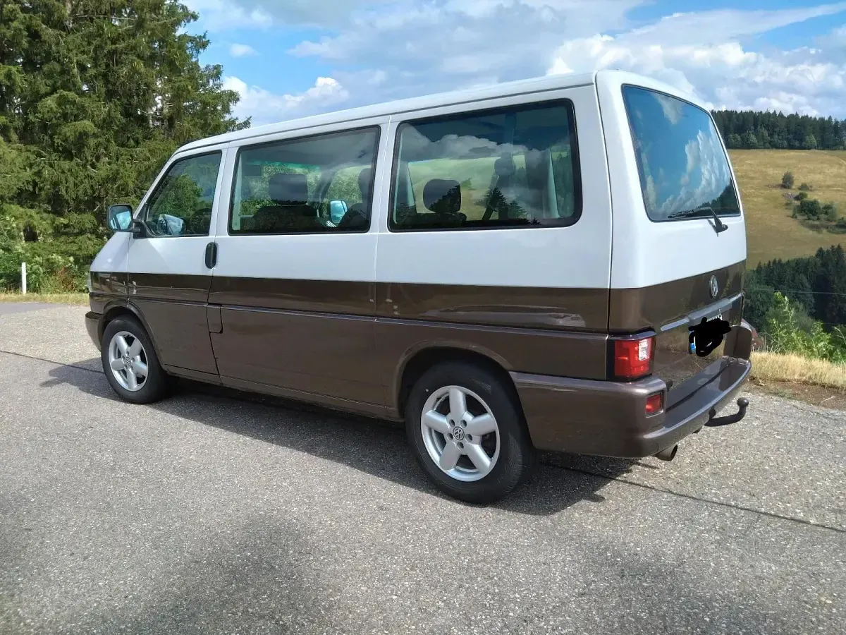 Gebraucht VW T4 115 PS (84 kW) 2001 Andere farben Van