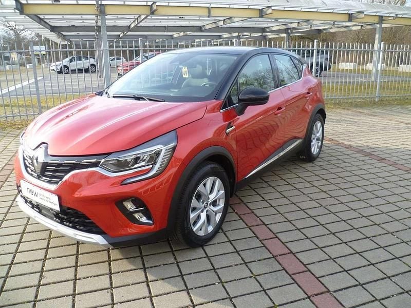 Gebraucht Renault Captur Intens 140 PS (102 kW) 2022 Rot nnp + schwarz gne SUV
