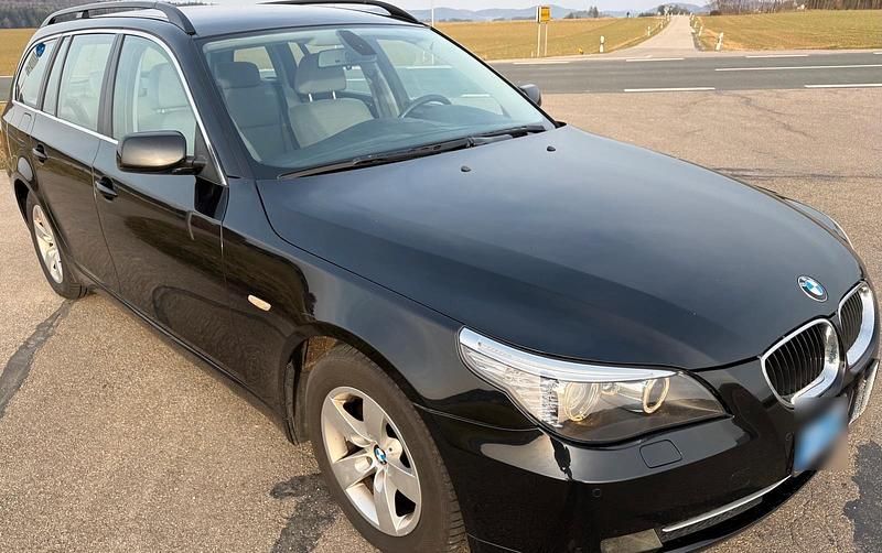 Gebraucht BMW 520 177 PS (130 kW) 2007 Schwarz Kombi