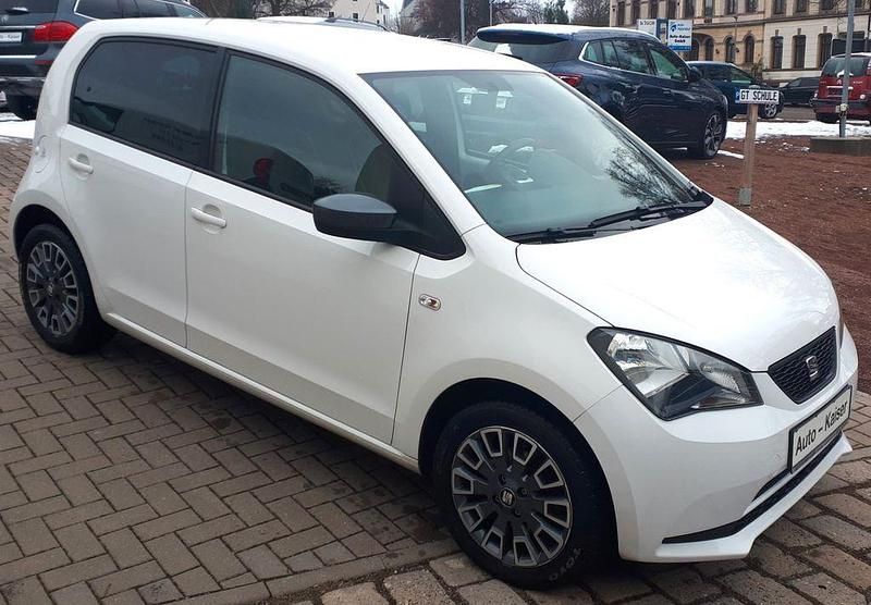 Gebraucht Seat Mii Chic 60 PS (44 kW) 2018 Weiß Kleinwagen