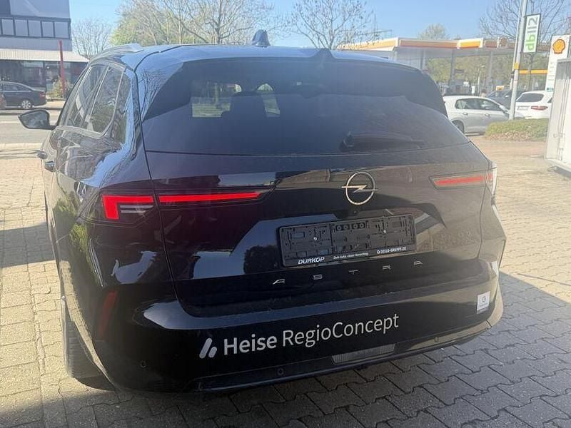 Gebraucht Opel Astra Elegance 131 PS (96 kW) 2023 Lackierung schwarz perla nera/ Kombi