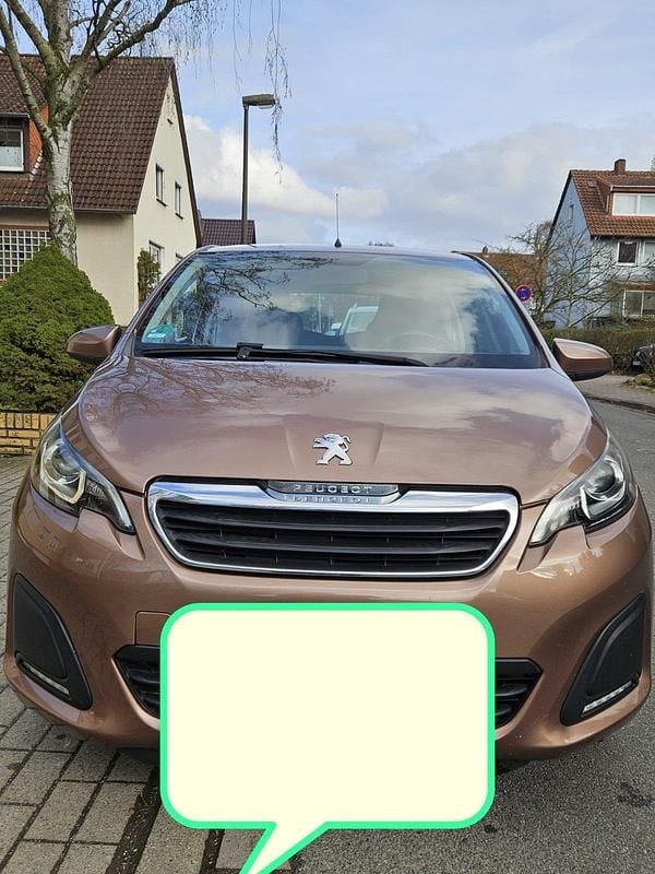 Gebraucht Peugeot 108 69 PS (50 kW) 2015 Gold Kleinwagen