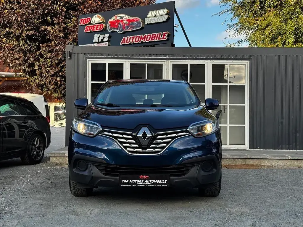 Gebraucht Renault Kadjar Life 131 PS (96 kW) 2017 Blau SUV