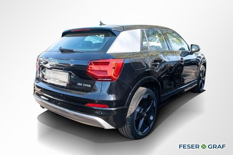 Second-hand Audi Q2 Comfort 150 CP (110 kW) 2018 Negru SUV