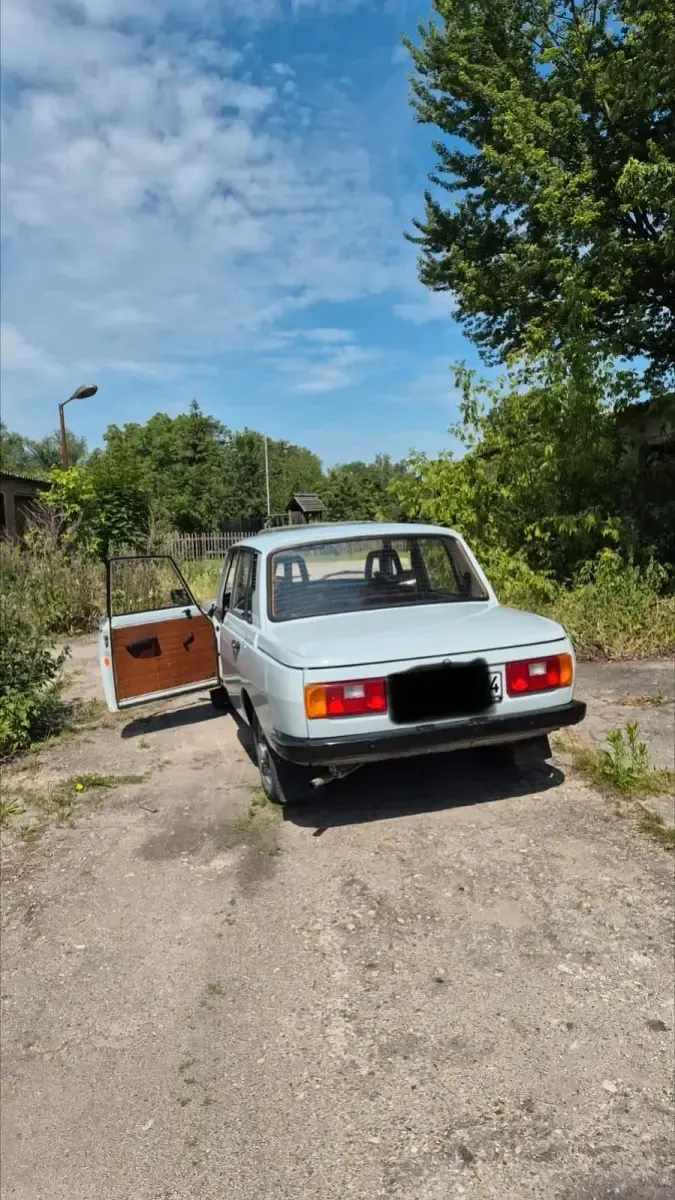 Gebraucht Wartburg 353 50 PS (36 kW) 1987 Andere farben Limousine