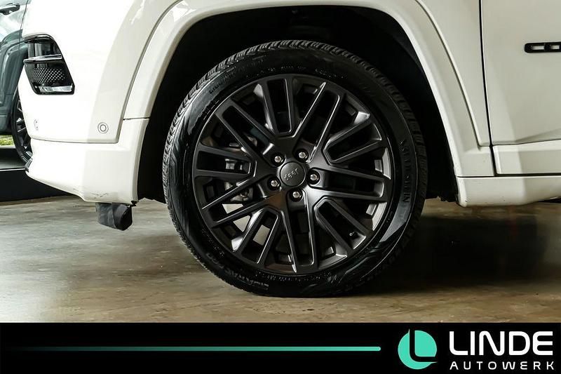 Gebraucht Jeep Compass 179 PS (131 kW) 2021 Alpine white (vr296) SUV