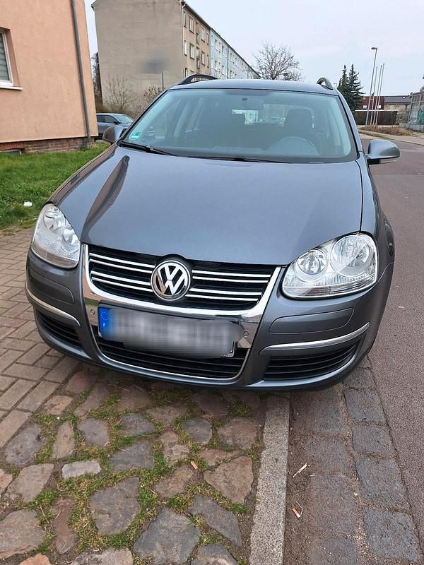 Gebraucht VW Golf V 122 PS (89 kW) 2009 Grau Kombi