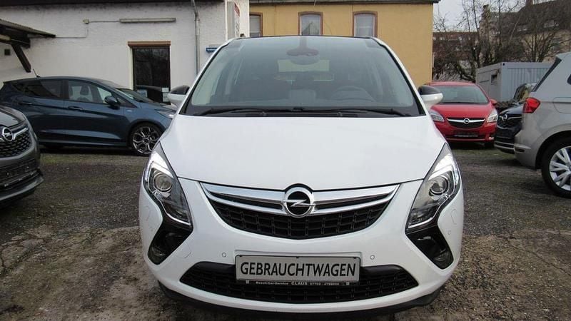 Gebraucht Opel Zafira Innovation 140 PS (102 kW) 2016 Weiß Van / Kleinbus