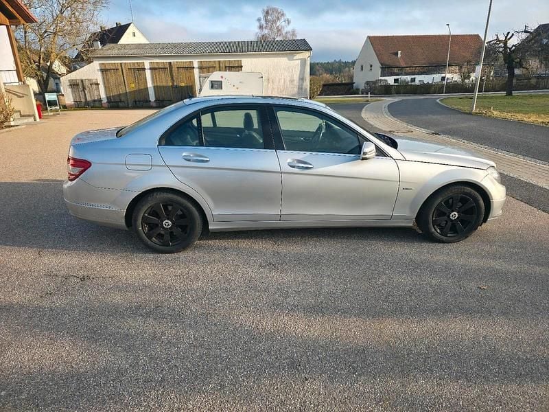 Gebraucht Mercedes C220 170 PS (125 kW) 2011 Silber Limousine