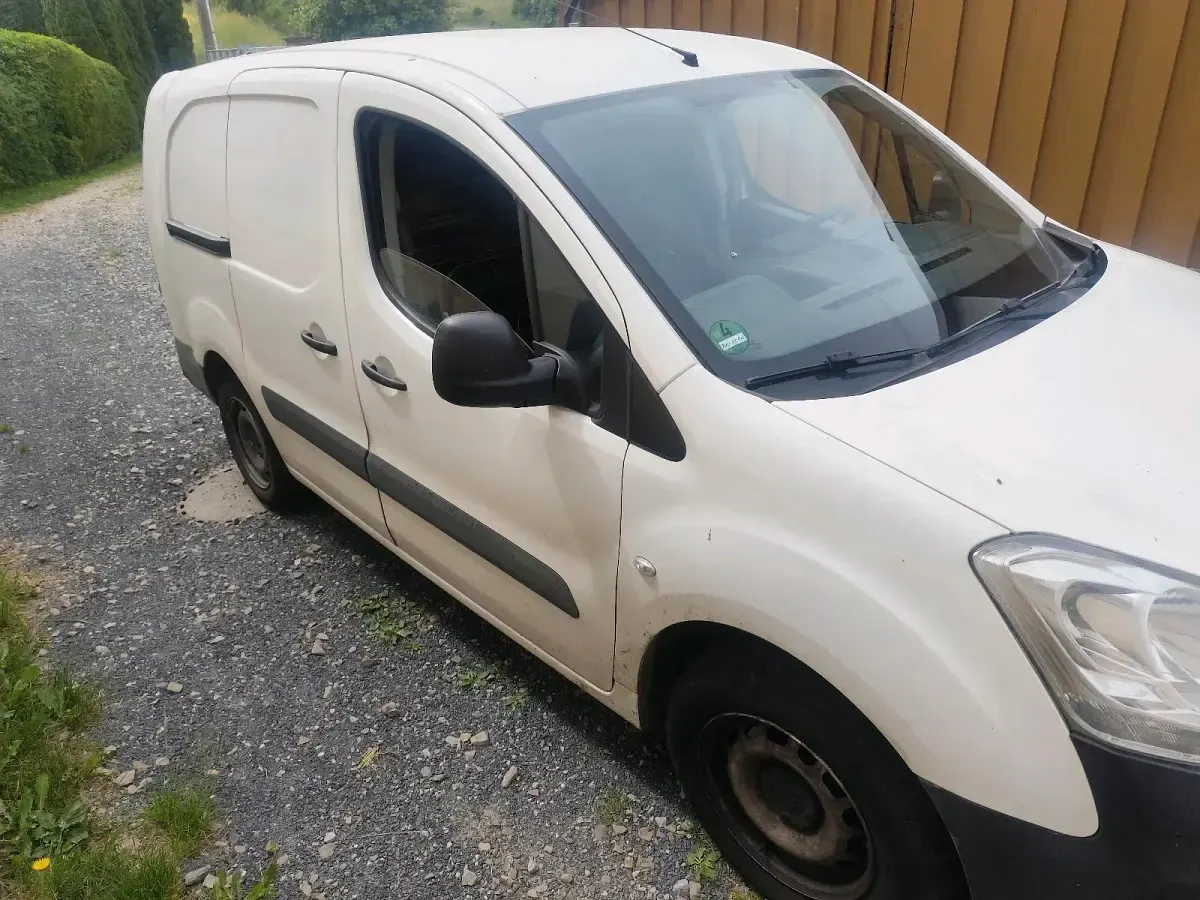 Gebraucht Peugeot Partner 100 PS (73 kW) 2016 Weiß