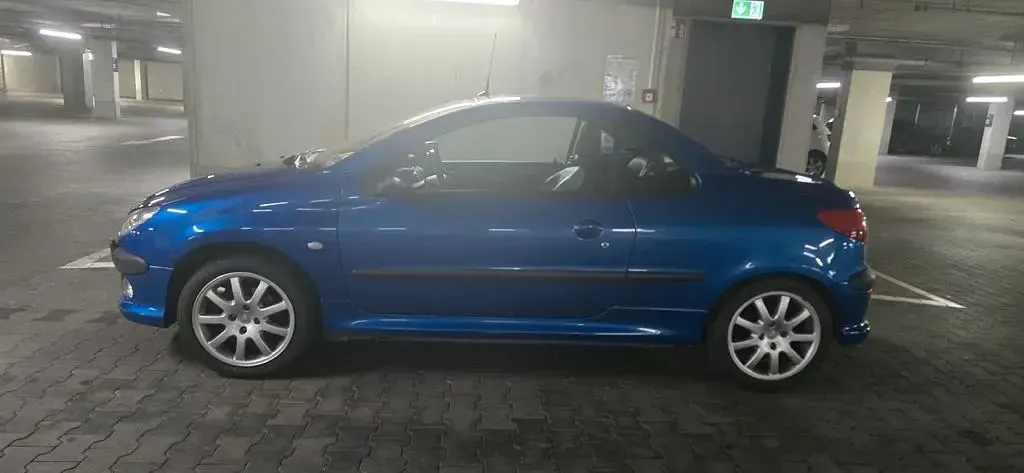 Gebraucht Peugeot 206 CC Platinum 136 PS (100 kW) 2003 Blau Cabrio