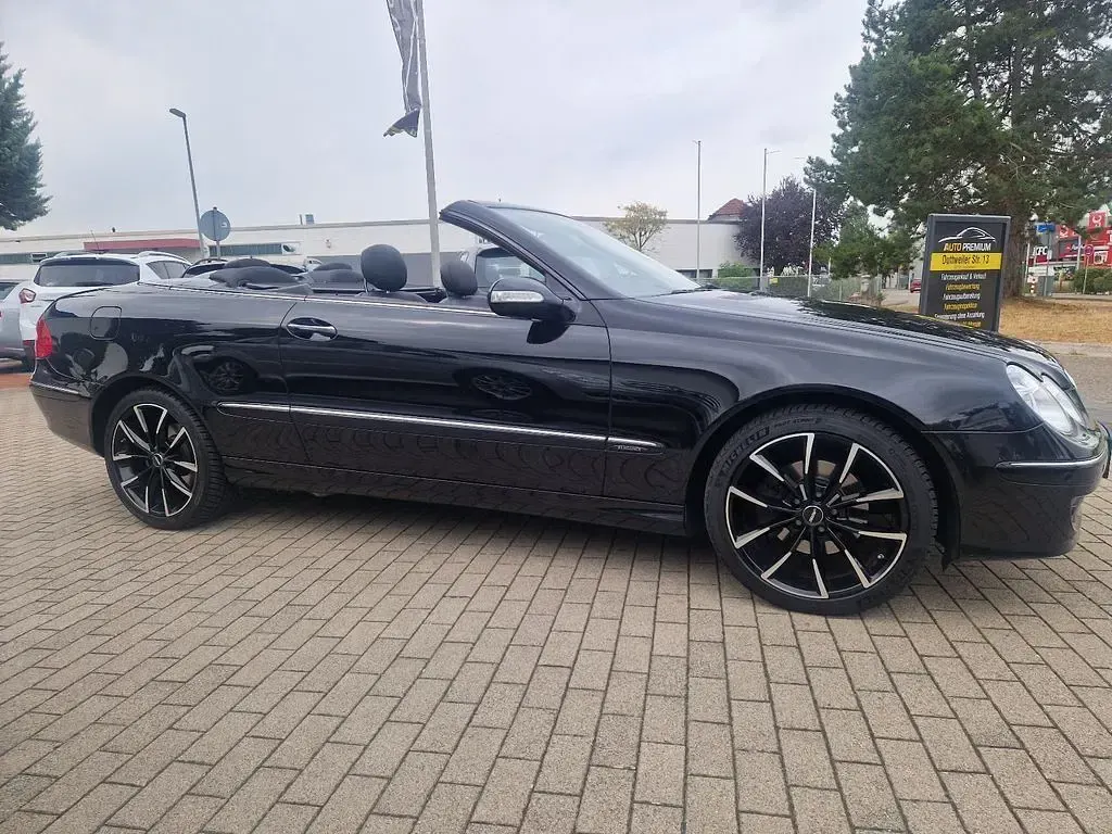 Gebraucht Mercedes CLK200 184 PS (135 kW) 2008 Schwarz Cabrio