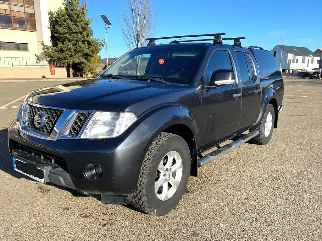Gebraucht Nissan Navara 190 PS (139 kW) 2015 Schwarz Pickup