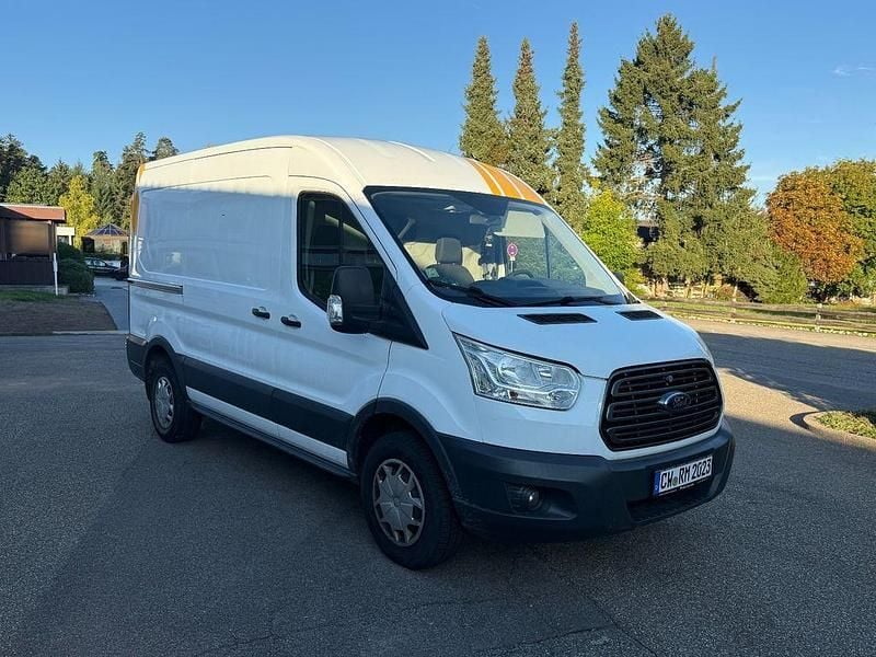 Weiß Gebraucht 2016 Ford Transit Van | 10.500 € (Fairer Preis) - Bild 1/4