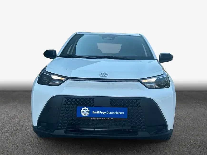 Neu Toyota Aygo X Active 92 PS (67 kW) 2026 Weiß SUV