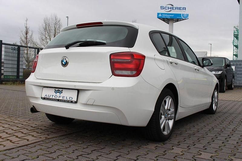 Gebraucht BMW 116 Advantage 136 PS (100 kW) 2012 Weiß Kleinwagen