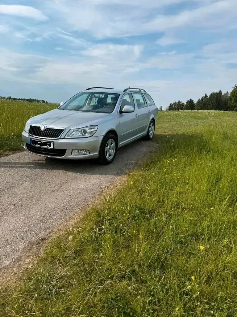 Occasion Skoda Octavia 105 ch (77 kW) 2012 Argent Break