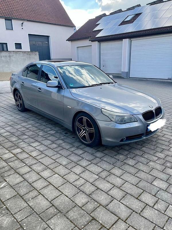Gebraucht BMW 520 Sport Line 170 PS (125 kW) 2005 Grau Limousine