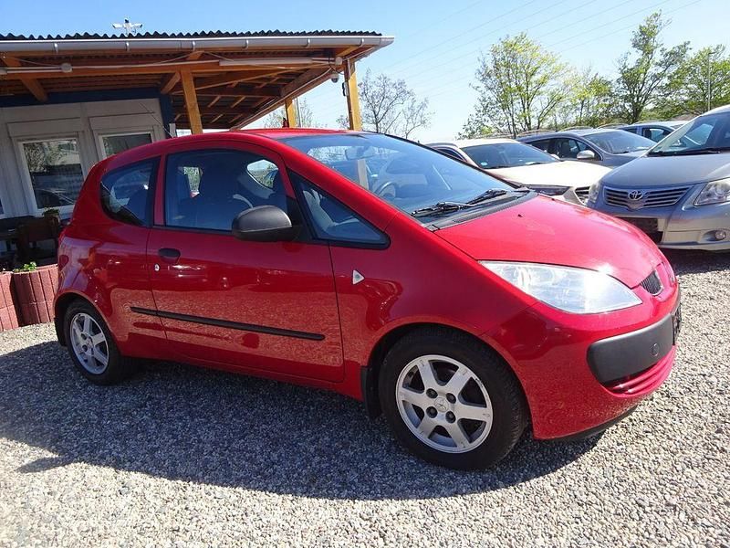 Gebraucht Mitsubishi Colt Inform 75 PS (55 kW) 2005 Rot Kleinwagen