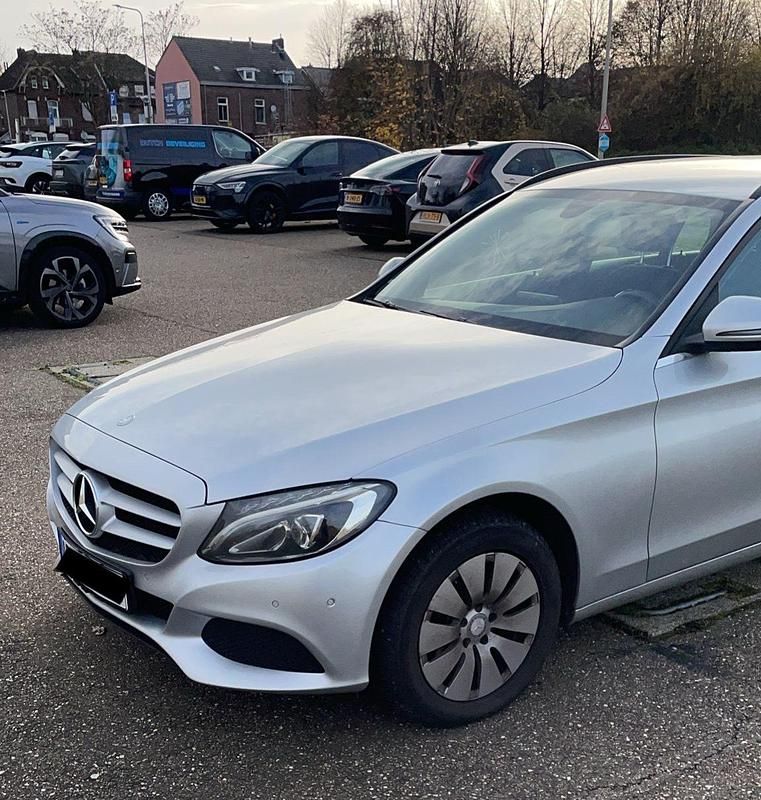 Gebraucht Mercedes C220 170 PS (125 kW) 2017 Silber Kombi
