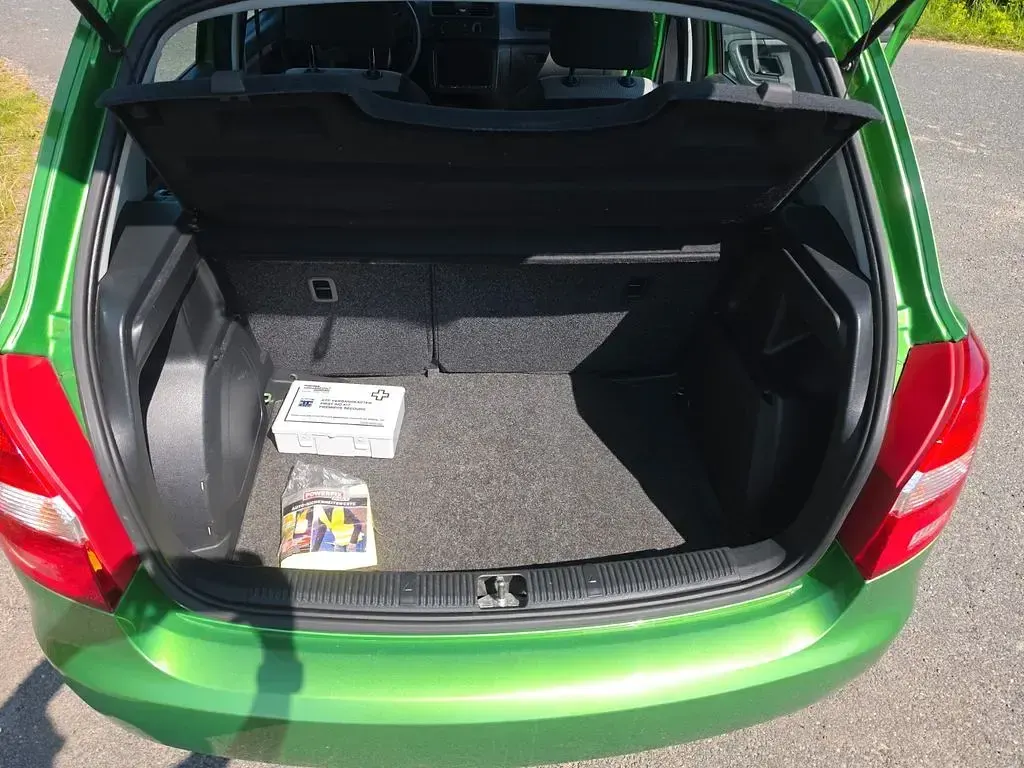 Gebraucht Skoda Fabia Fresh 75 PS (55 kW) 2013 Grün Limousine